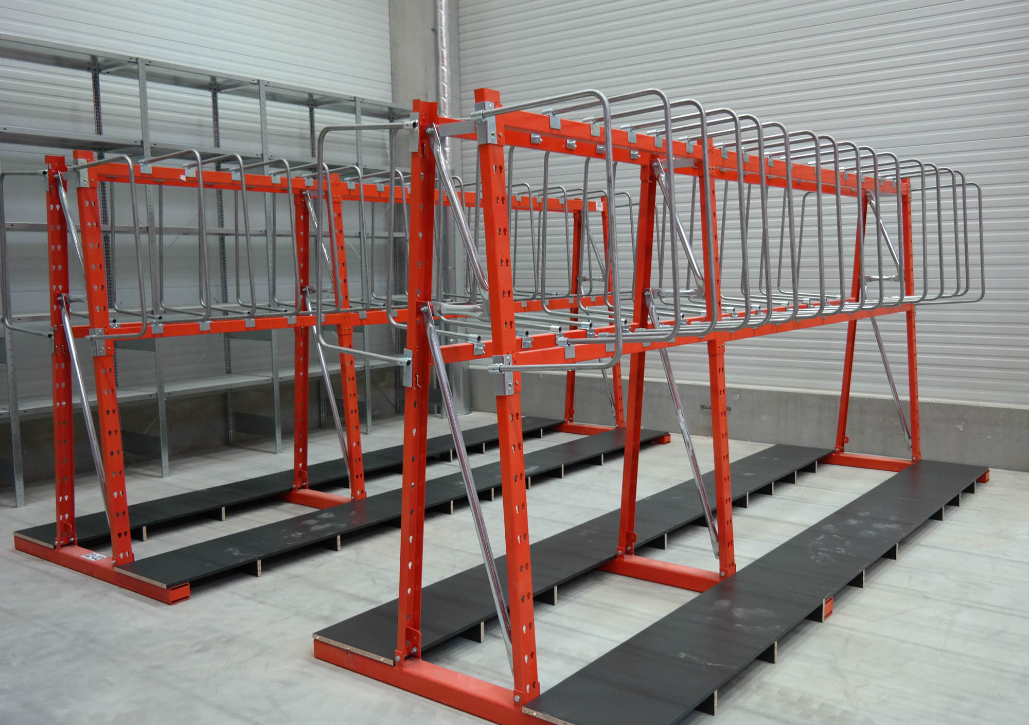 vertical storage system for building material