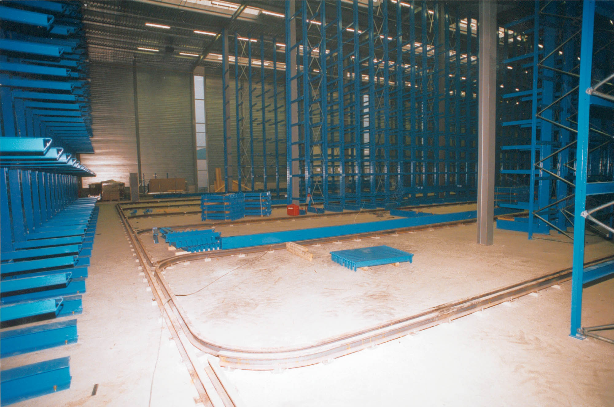 automatic warehouse, rails