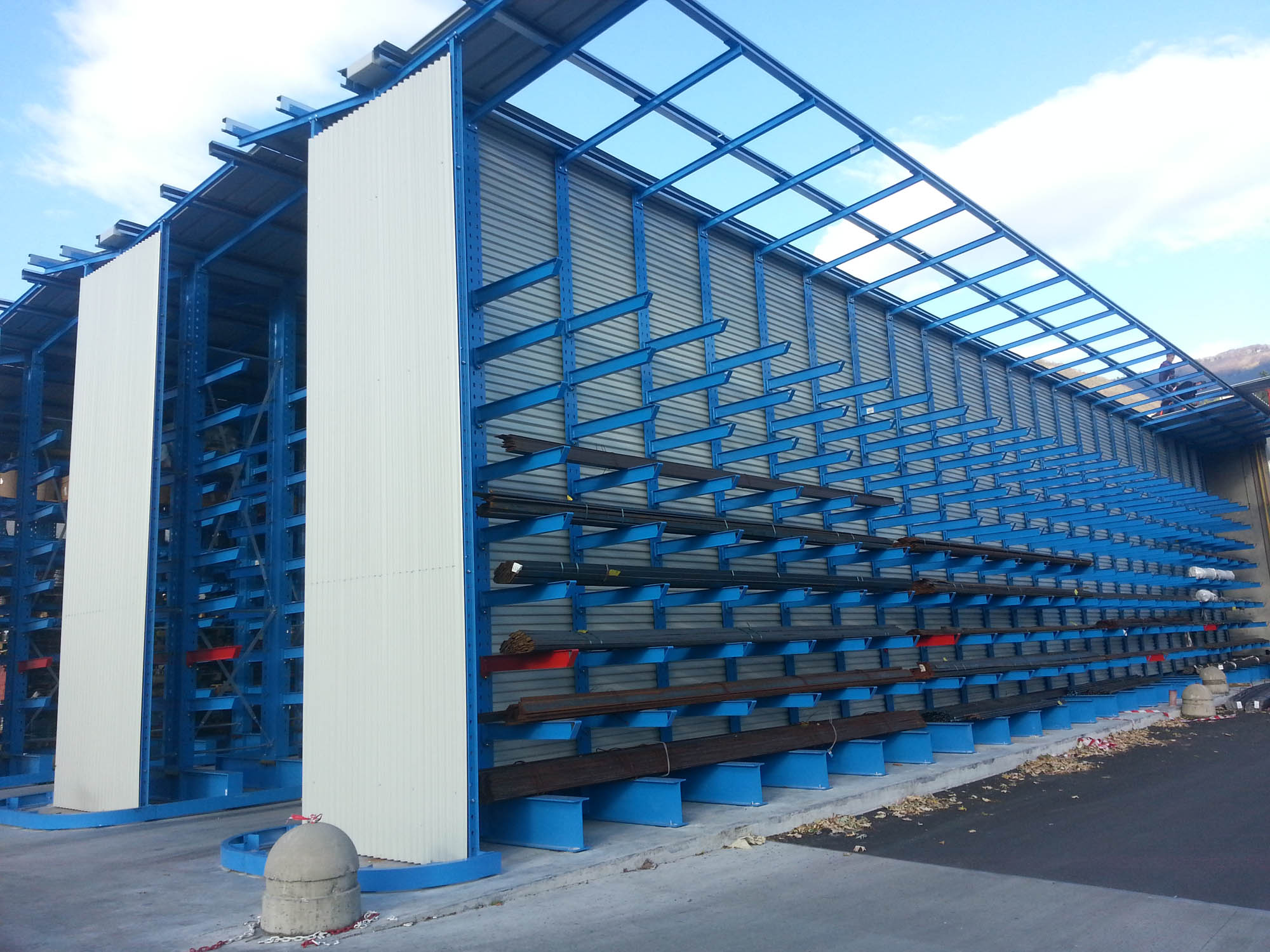 cantilever racking with roof and wall cladding